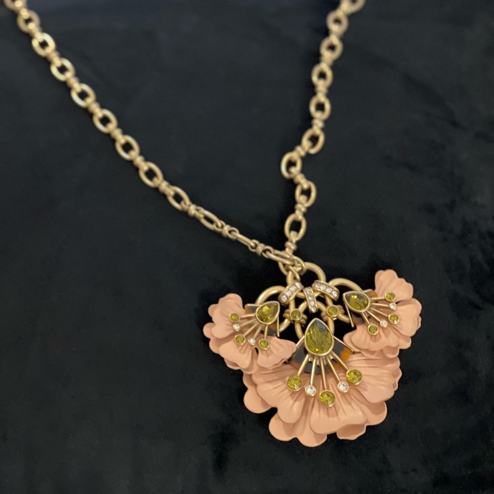 Peach Fuzz is the ‘24 Pantone color - you need this great statement necklace!